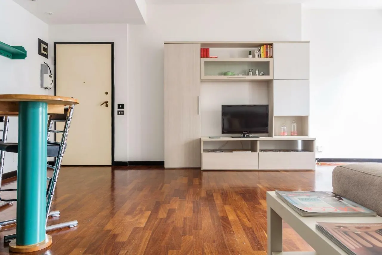 Appartamento Homeathotel - Pianella Milano