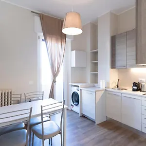 Appartamento Via Torino 1, Milano